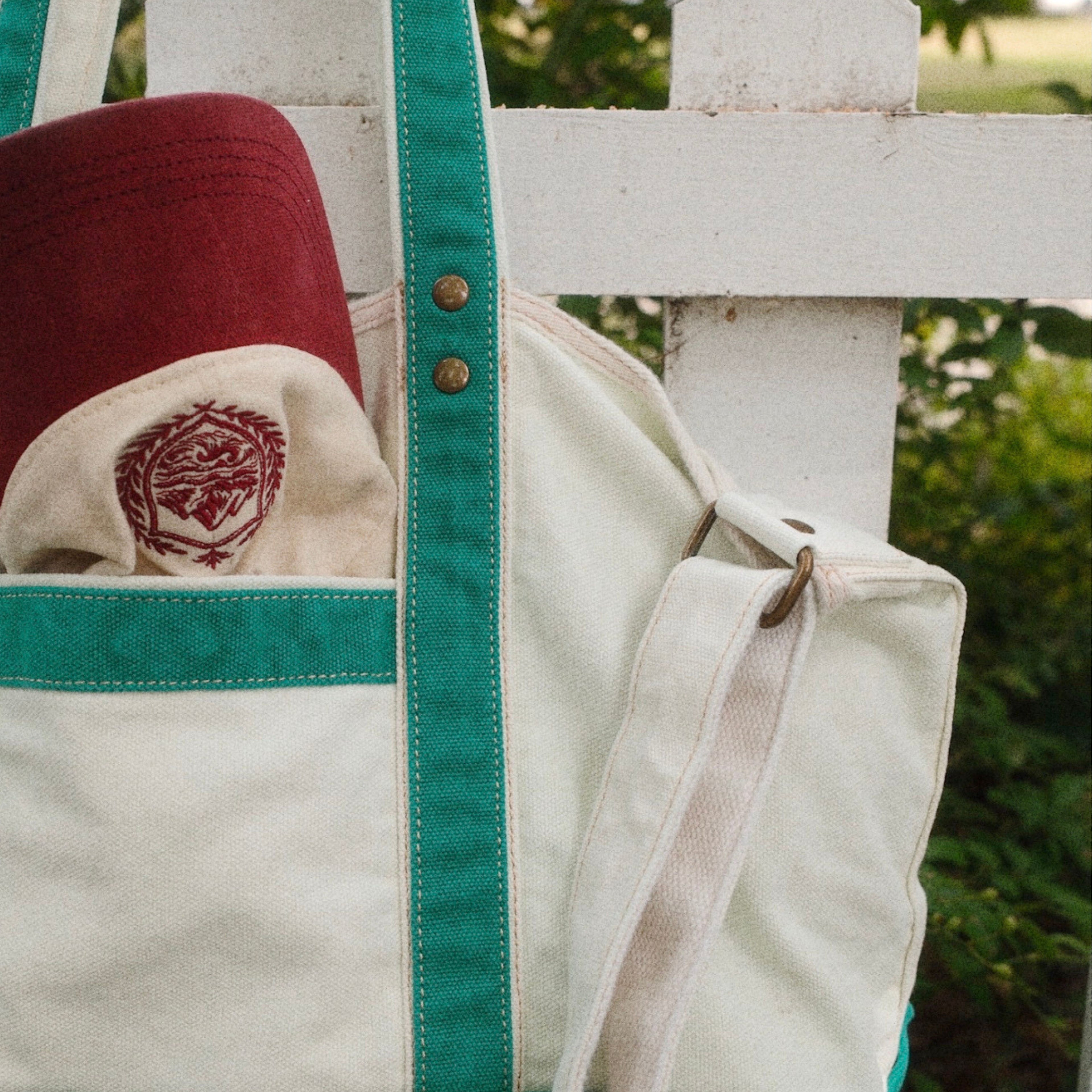 The Islander Tote